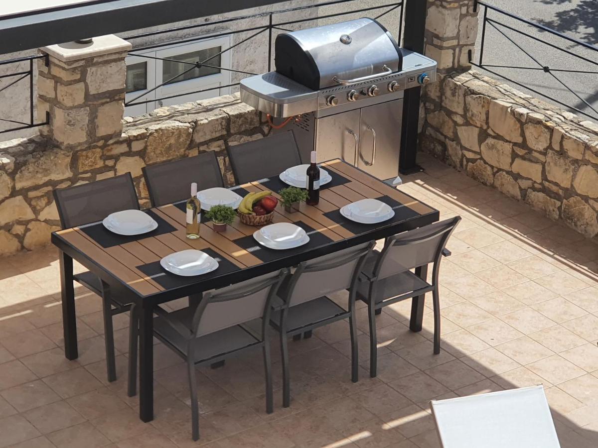 Natural View Villa With Private Pool Скулуфия Экстерьер фото